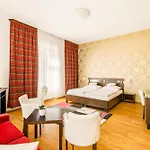 Trinity Hotel 4*