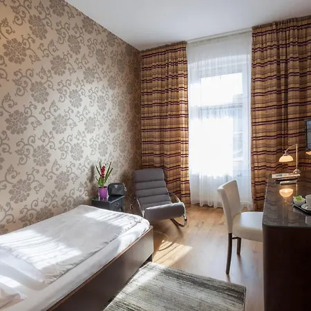 Hotel Trinity 4*