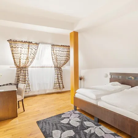 Hotel Trinity 4*